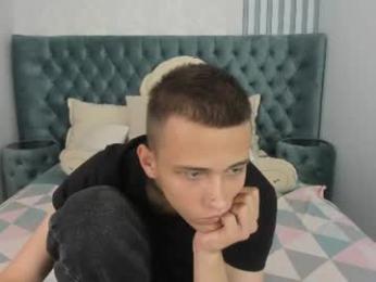 lucaskaur webcam model stream image