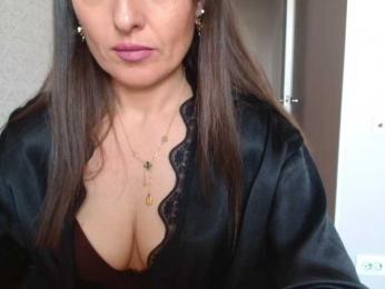 HoneyMuse webcam model stream image