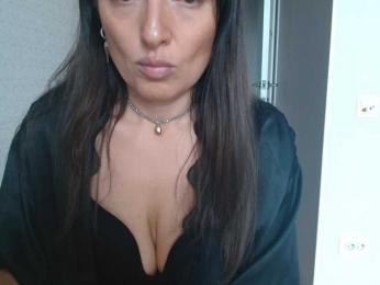 HoneyMuse webcam model stream image