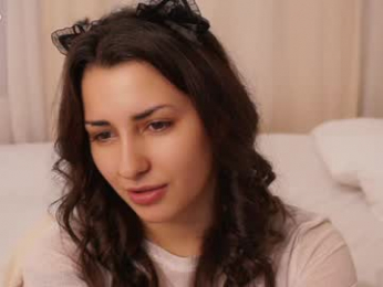 cuddlebyyou webcam chaturbate model stream image