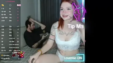 KarinaAndJohn webcam stripchat model stream image