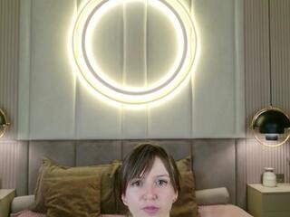 Kara Kirby webcam model stream image