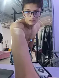 Davitfitnosuke webcam stripchat model stream image