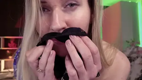 Hello_Lisha webcam model stream image