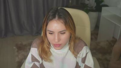 LoniEva webcam model stream image