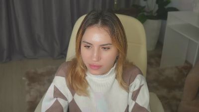 LoniEva webcam model stream image