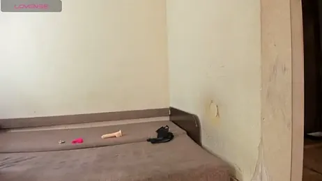 Browni_Kiss webcam stripchat model stream image