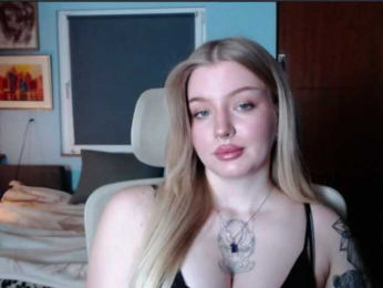 CamilaLove webcam model stream image