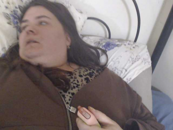 KittyDrive111 webcam bongacams model stream image