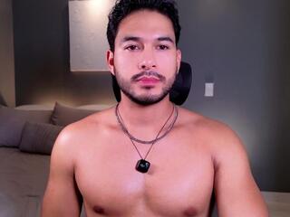 Lian Cruz webcam model stream image