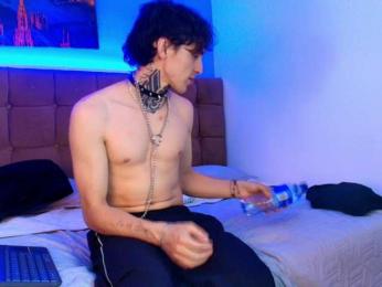 HiiddenDesire webcam model stream image