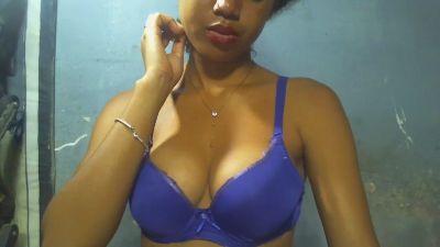 Stevinne webcam model stream image