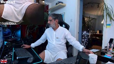 OnlineBossUK webcam model stream image