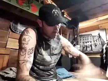 Pleaseyouall webcam model stream image