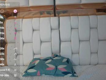 youngmommy webcam model stream image