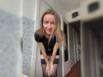 Alenushka888 webcam bongacams model stream image