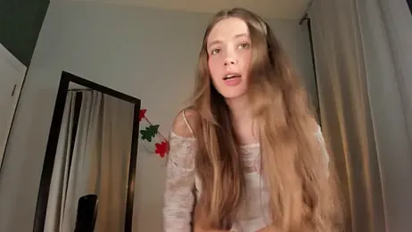 MaryannSoftt webcam model stream image