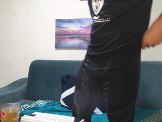 Tiberius Hunk webcam model stream image