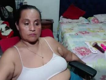 Превью pervert_mommy_x