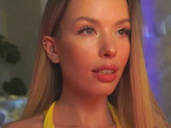 agent_blonde webcam model stream image