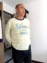 CWQ123 webcam model stream image