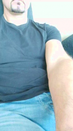 Superworms webcam model stream image