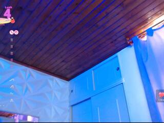 Madiisonn webcam model stream image