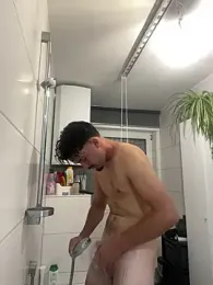 younbooy4 webcam model stream image