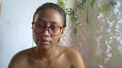 ElenaVibe2 webcam model stream image