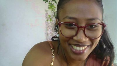 ElenaVibe2 webcam model stream image
