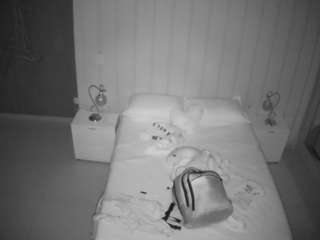 voyeurcam-casa-salsa-bedroom-1 webcam model stream image