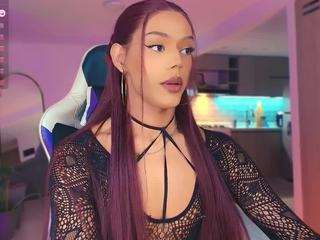 queen-violett1 webcam model stream image