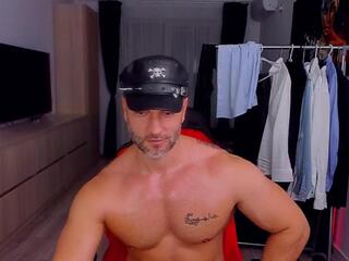 Trent Macho webcam model stream image