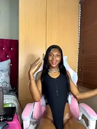 LatoyaPosh webcam model stream image