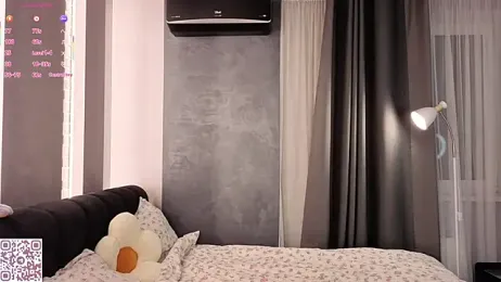 ElvinaRose webcam model stream image