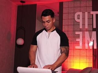 Ryan Hunt webcam model stream image