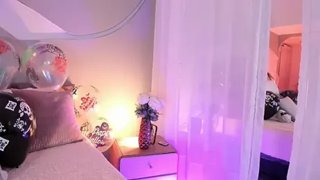 Nicolle_W webcam model stream image