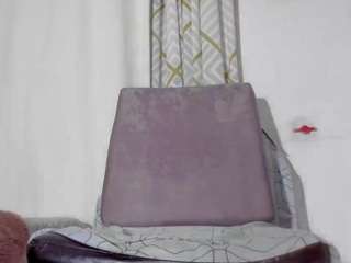 xiara-thomsonbigcum webcam model stream image