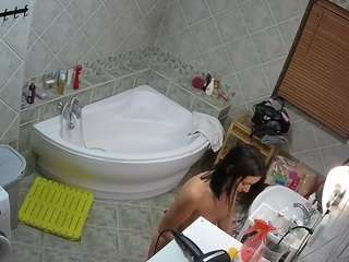 voyeurcam-julmodels-bath-1st-2 webcam model stream image