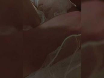 Yna-and-Yn webcam model stream image