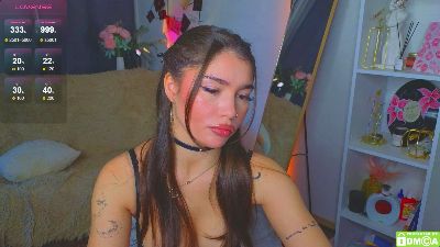 Caroline_Brownn webcam model stream image