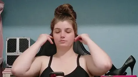 TreeJeanne webcam model stream image