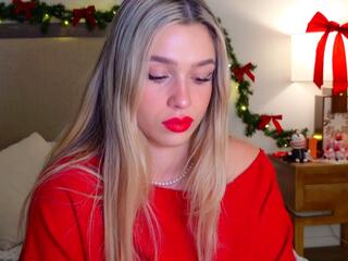 Maci Reynolds webcam model stream image