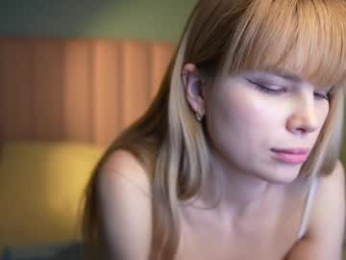 love_you_to123 webcam model stream image