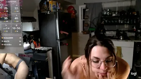 KierBearKisses webcam model stream image