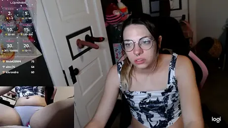 KierBearKisses webcam model stream image