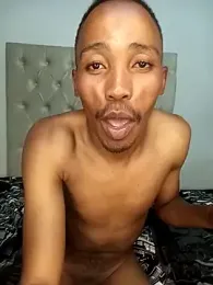 Leo_203 webcam model stream image