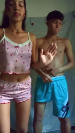 Loveof_twolove4 webcam model stream image