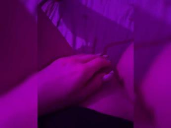 CocoTip webcam bongacams model stream image