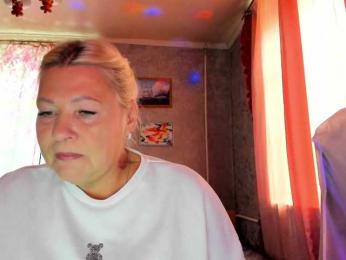 Elenochka webcam model stream image